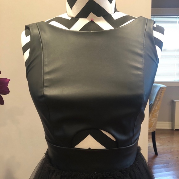 BCBG BLACK DRESS - Picture 2 of 3